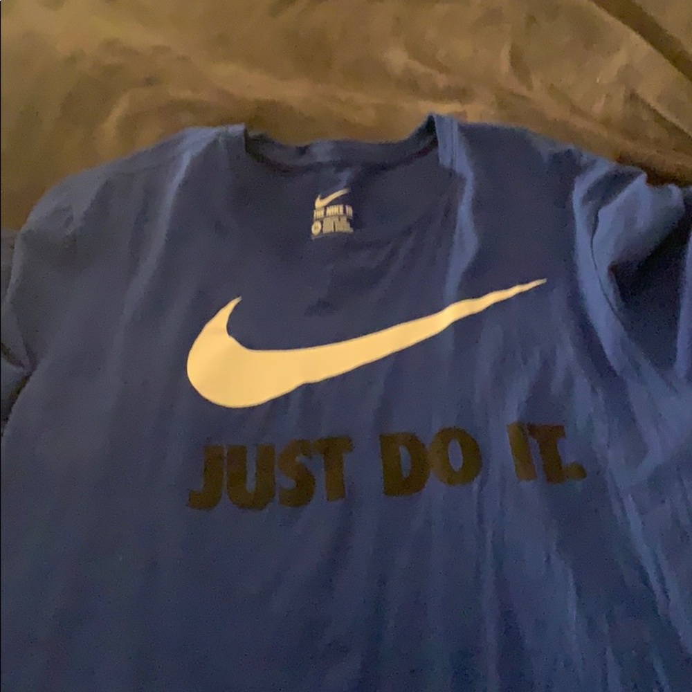Blue men’s Nike t shirt